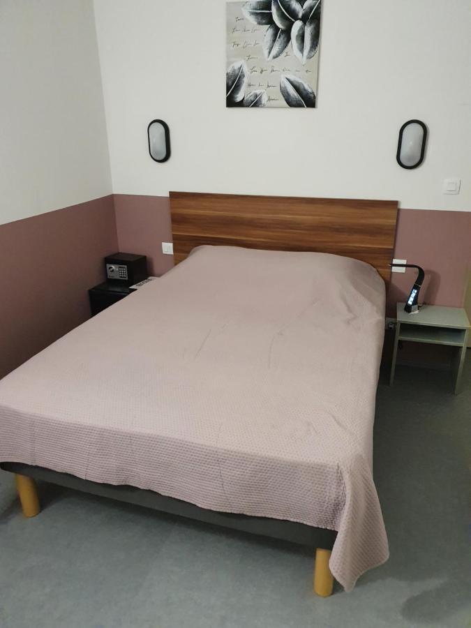 AUBERGE DE LA LICORNE eu Livron-sur-Drôme Eksteriør billede